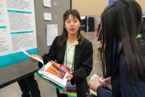 University of Guam NSF EPSCoR student Yoonji Seo was one of many to present at the SACNAS National Diversity in STEM conference in Arizona.  Seo and 22 other Tritons presented their research on the biggest stage of its kind in the country.