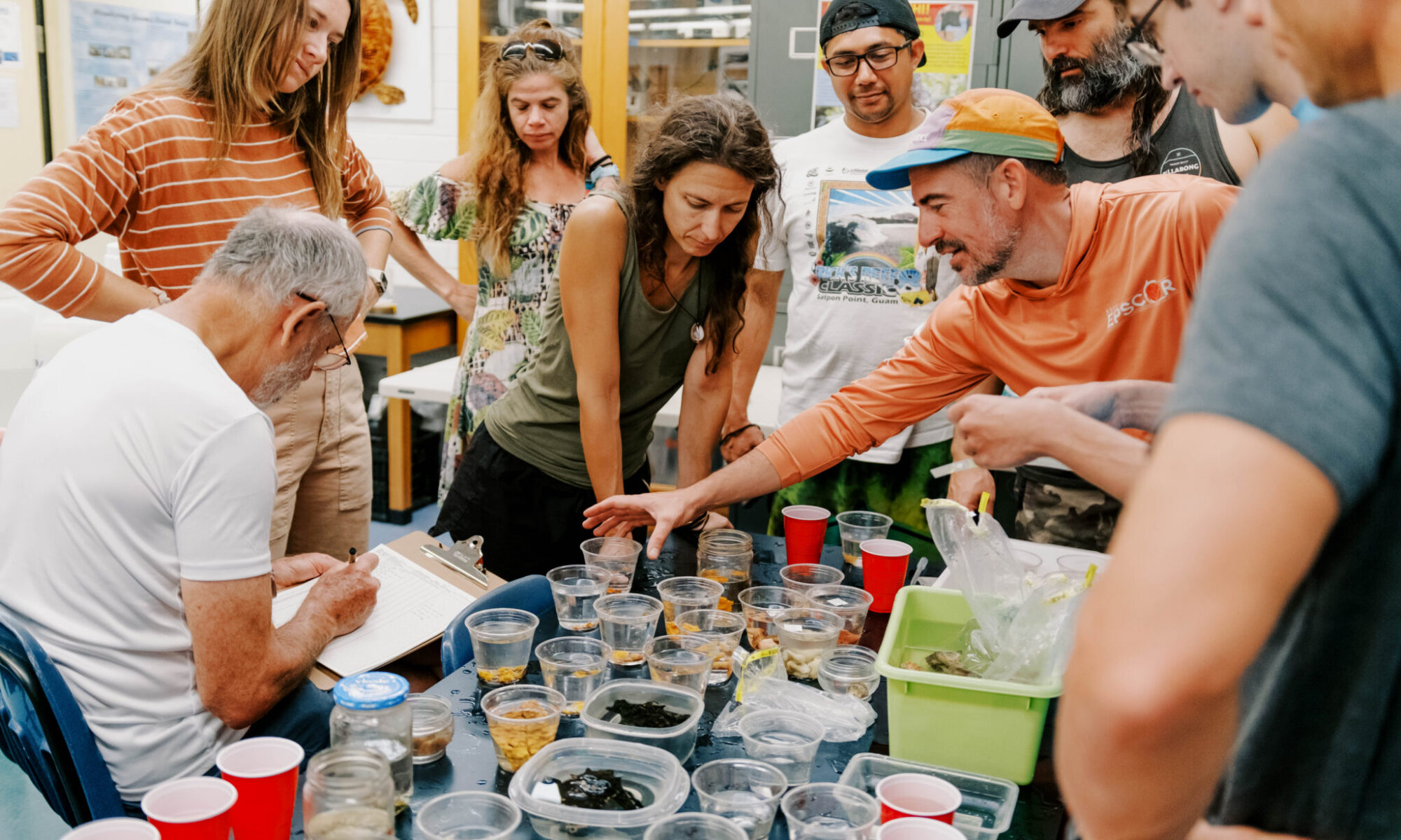 Graduate research assistants are currently being recruited by the Guam NSF EPSCoR’s E-CORE and E-RISE programs.  Both programs are open to graduate students and include stipends amongst other benefits.  GRAs get hands-on research experience and work hand in hand with faculty mentors.